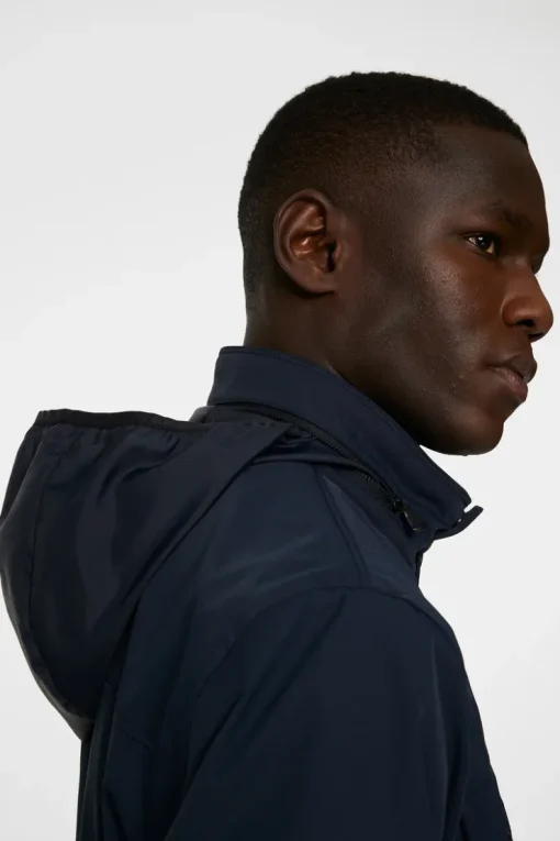 Jackets|Outerwear<J.Lindeberg Bailey Poly Jacket JLNavy